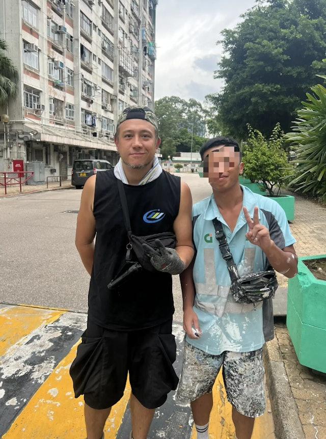 曾为Boy'z成员风光无限的香港男星张致恒，近年因财困屡屡成为新闻焦点，婚后育有