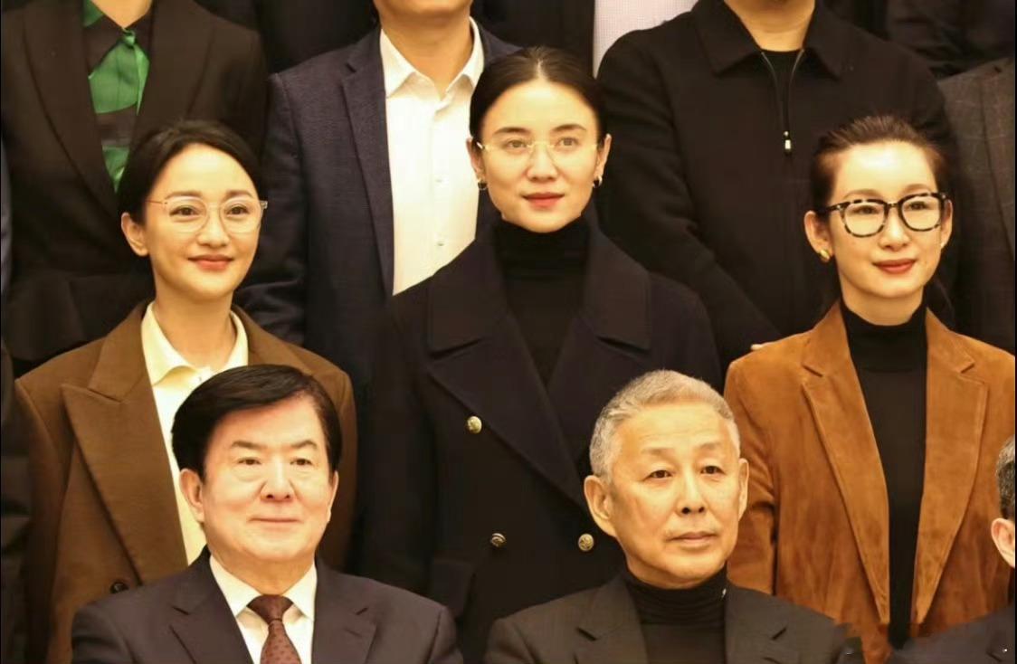 #高知家庭文#姐姐们，请 合 作！有没有这样的文啊，有没有啊，求推！这几位的脸真