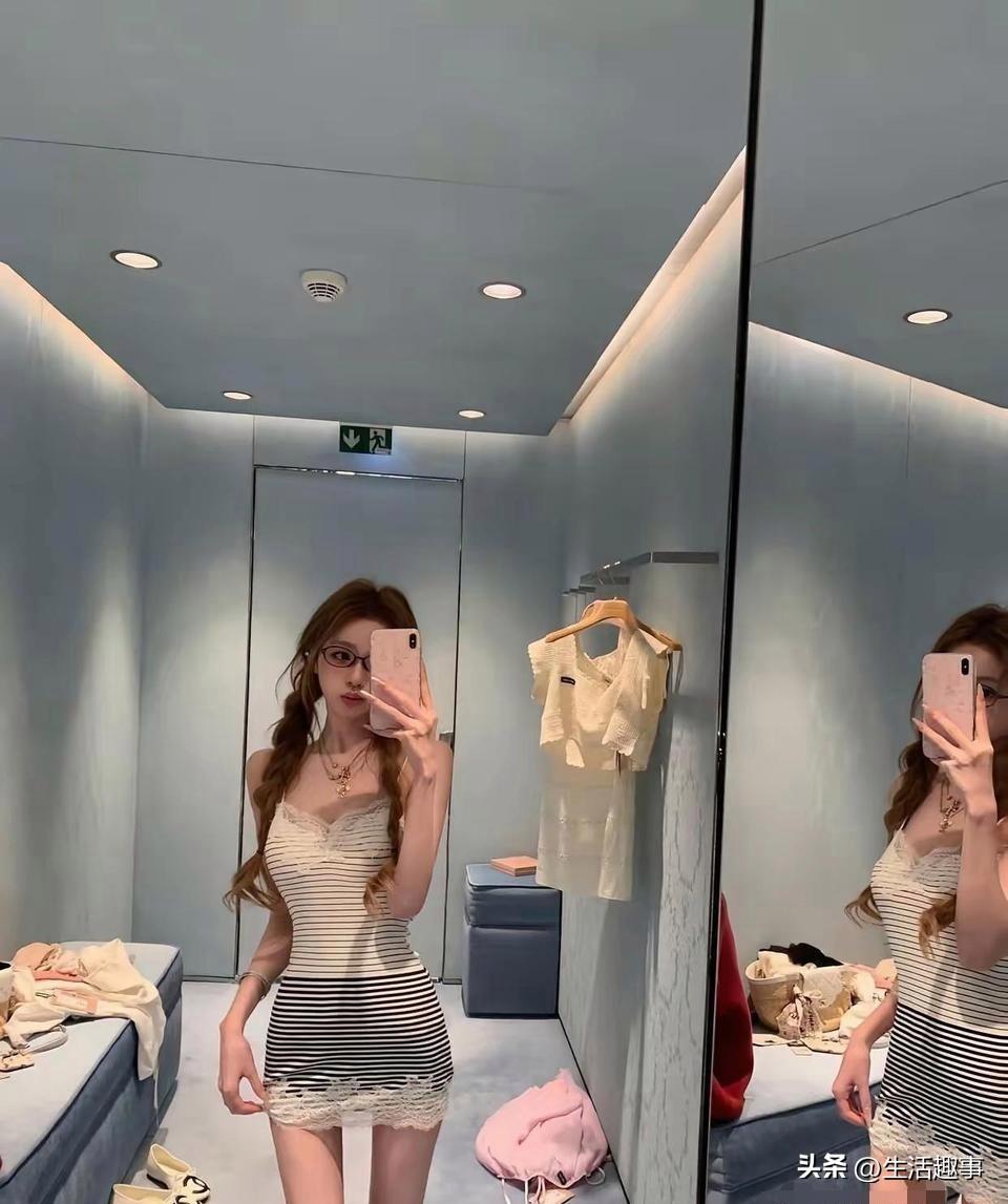 王思聪女朋友懒懒，又晒自拍了，话说这长相真的漂亮吗？
