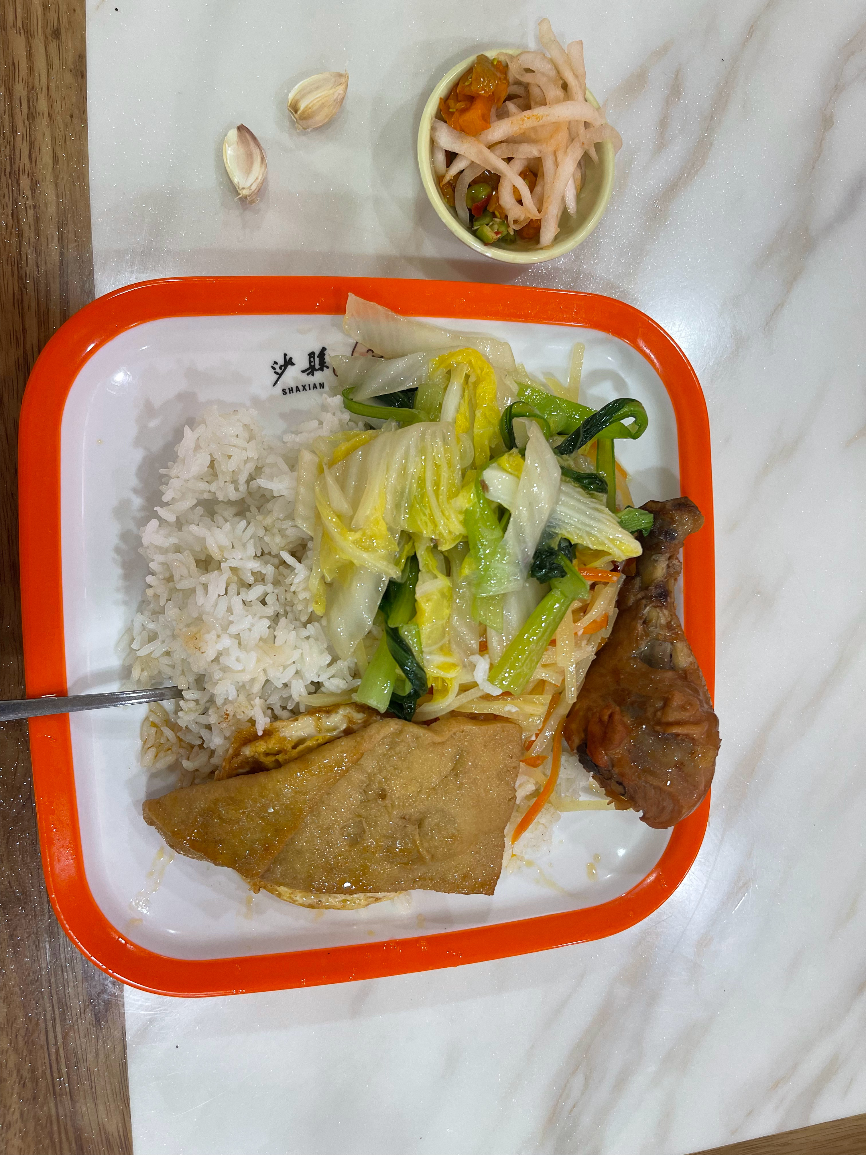 这个点吃饭，中餐晚餐就一起了。沙县大酒楼 武汉