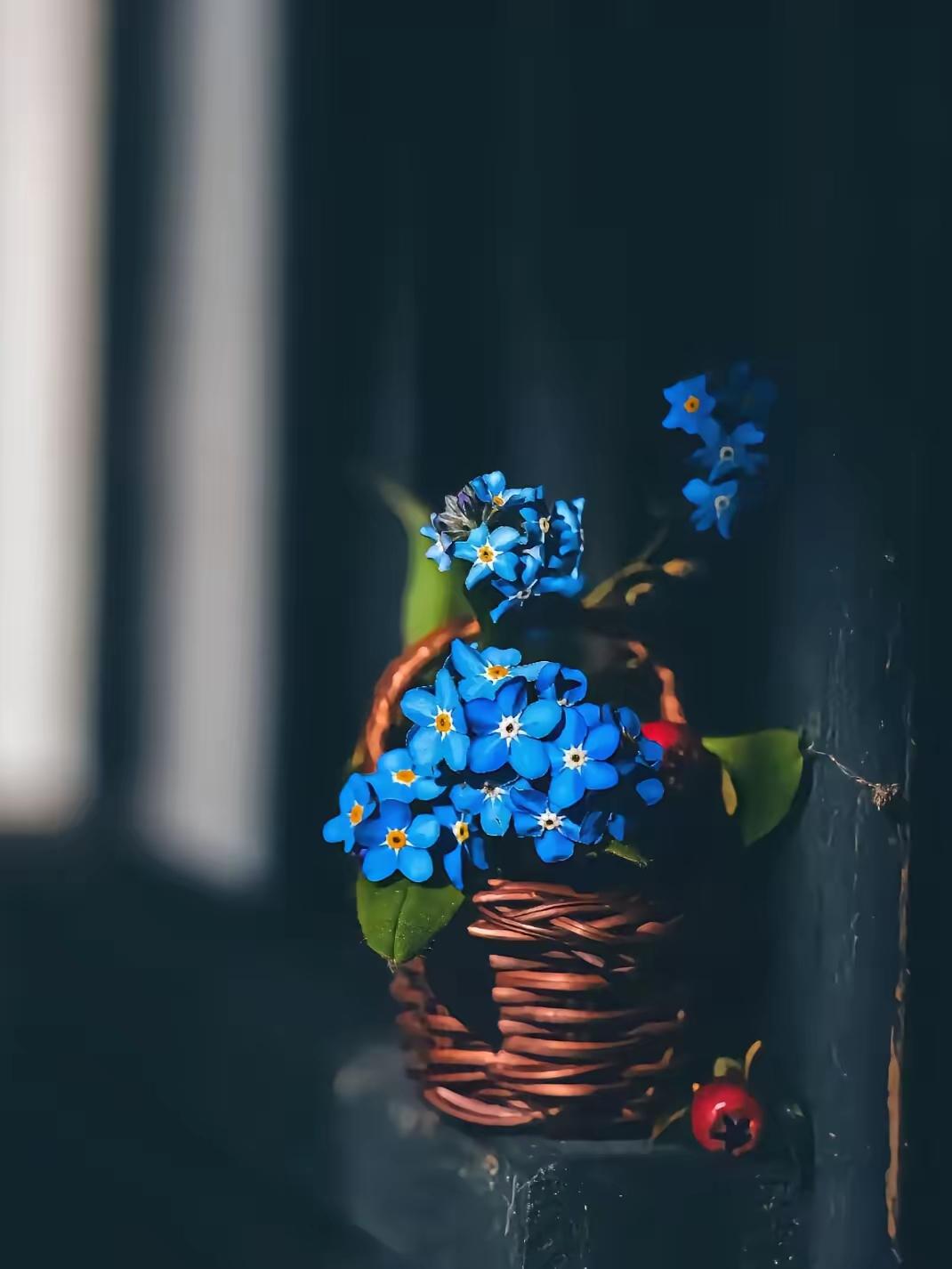 醍醐灌顶的一段话：“人到晚年，还有异性主动凑过来亲近，这压根不是老天爷赏饭吃。而