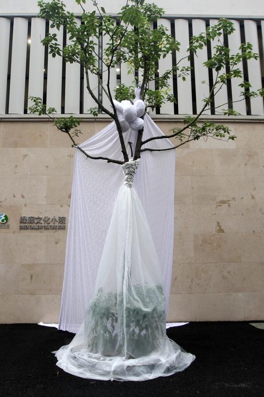 去欧洲国家旅游，要做足准备。首先是衣物，冬季平均0至5摄氏度，夏季20至26度，