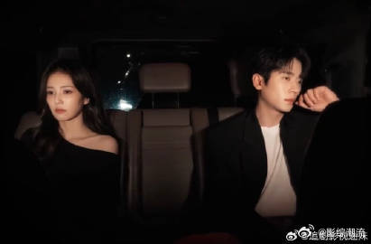 白鹿哭戏丞磊心疼安慰 回忆如星辰般闪耀，尽管依依不舍，但我们却有勇气迈向新的篇章
