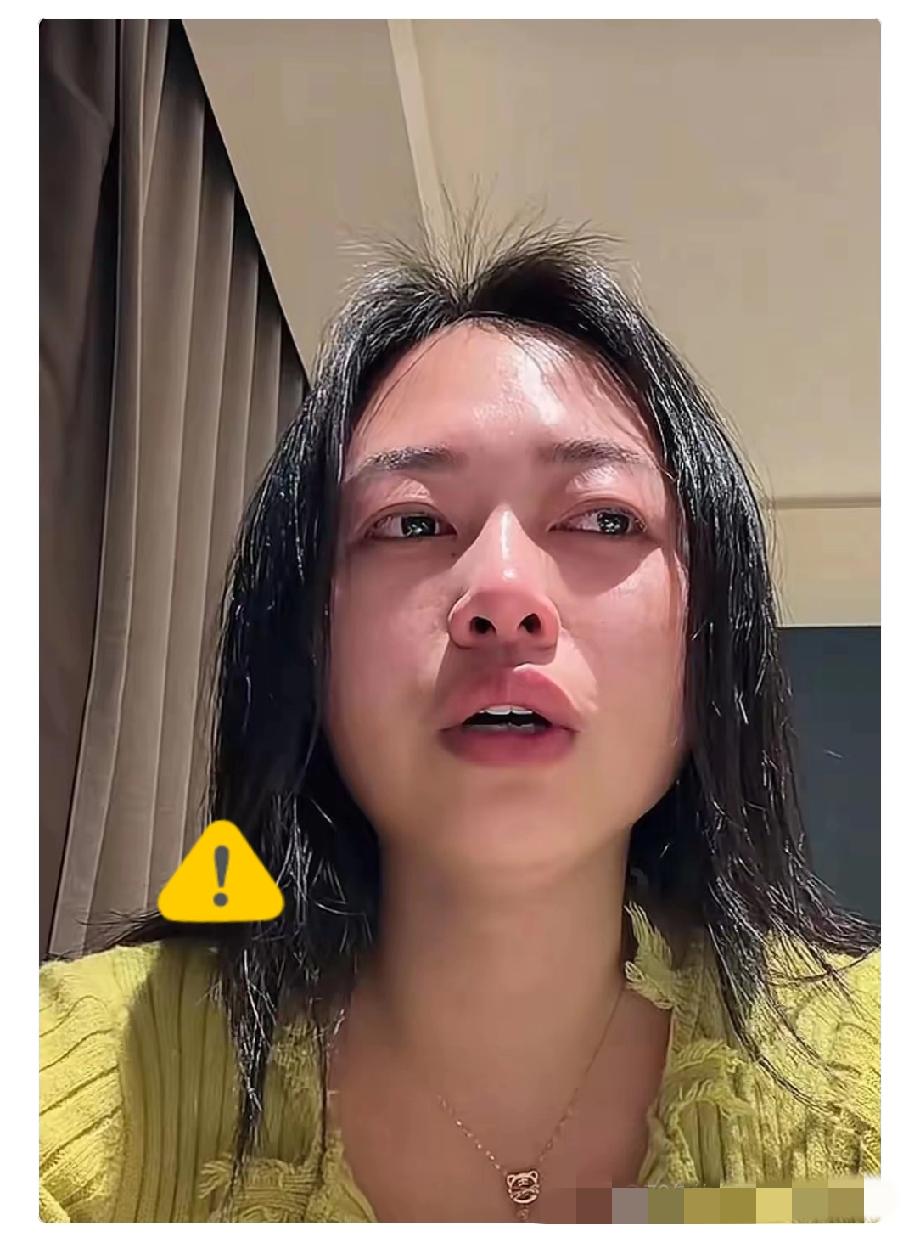 这种败家媳妇，换了我是她老公，我先抽她几个大嘴巴！
 
一家四口的故事：媳妇不工