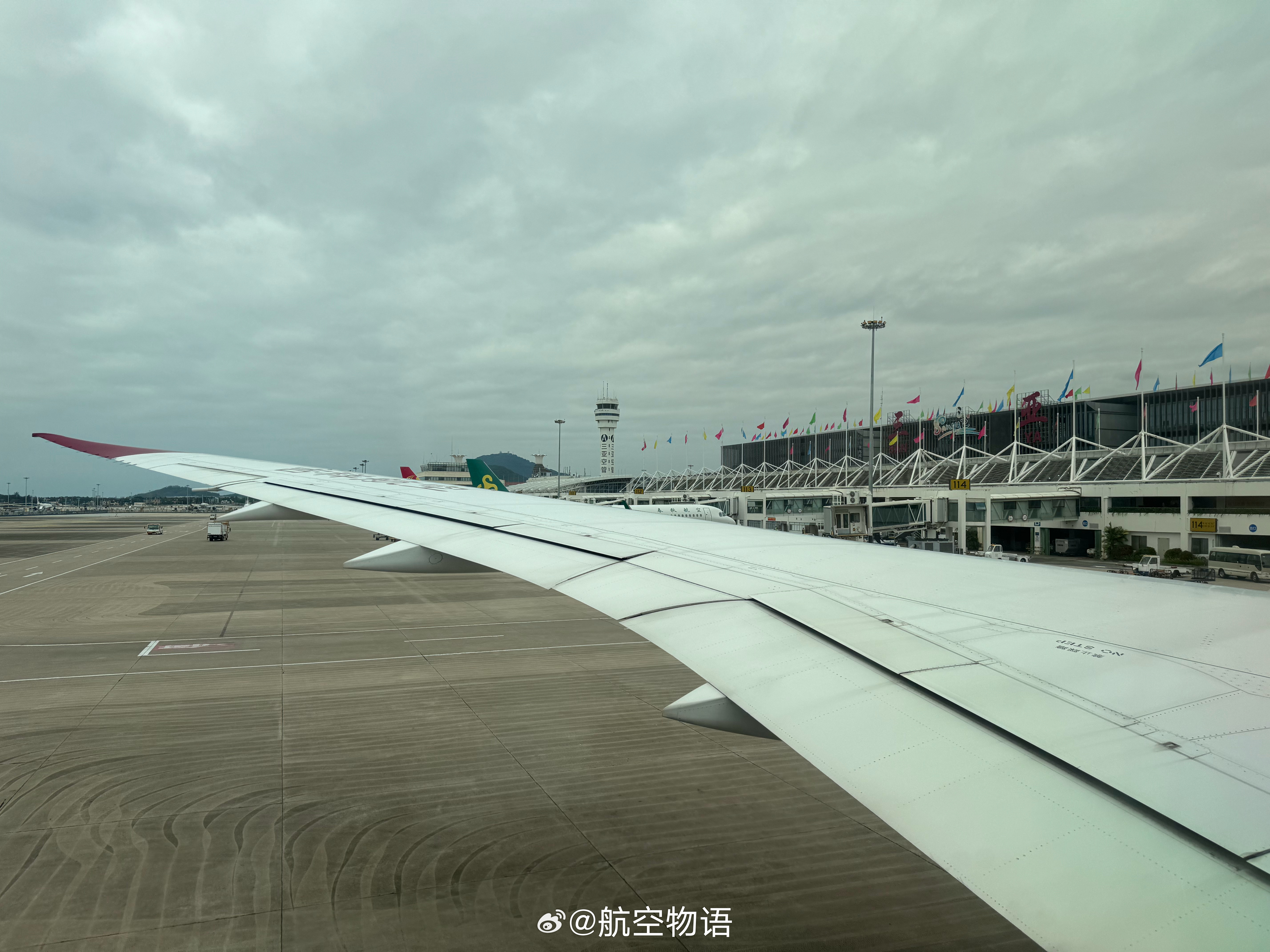 冬季旺季，三亚，宽体机，廊桥位，什么运气水平？[开学季]三亚凤凰机场宽体廊桥位有