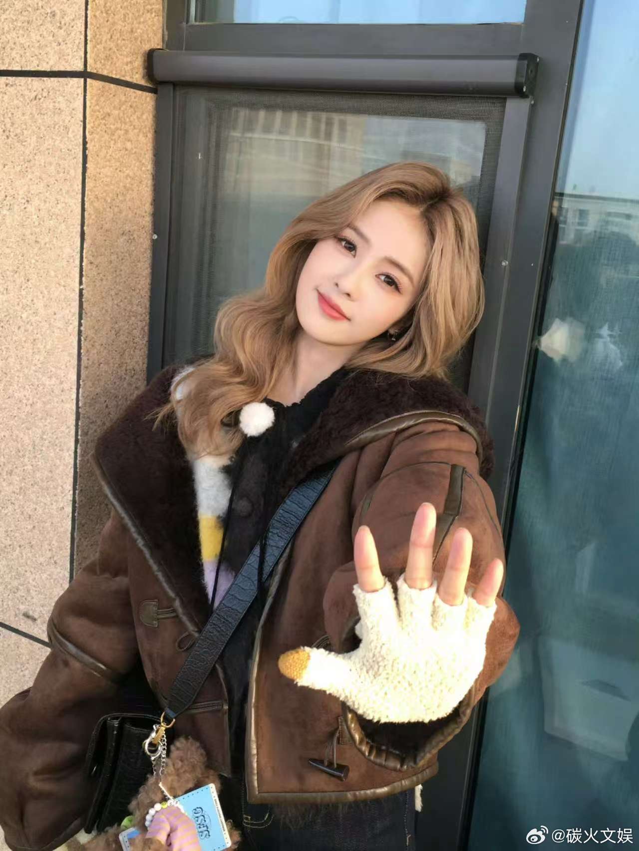 和白鹿牵手白鹿givemefive牵手白鹿givemefive牵手，太美了，[舔