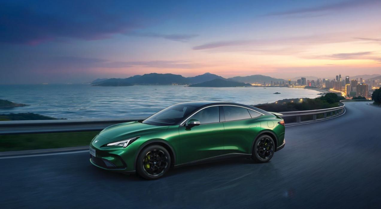 车圈高管说表现不好下次换数字人今天看了一下极狐S5的上市发布会，说真的，我的第一