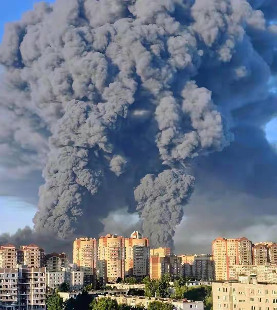 有个专家说:以色列根本不愿意主动攻击其它国家，除非是被其它组织攻击，它被迫还击。