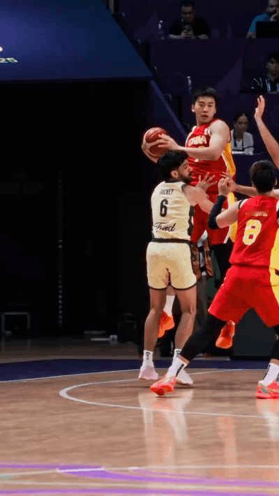 王俊杰能进NBA吗？和八村垒谁更强？
他的转身后仰绝对是顶尖水准，男篮这么多年这