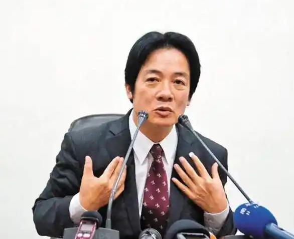 台“民进党当局”发表声明，

4月15日，针对国民党副主席李干龙被爆其座车被安装