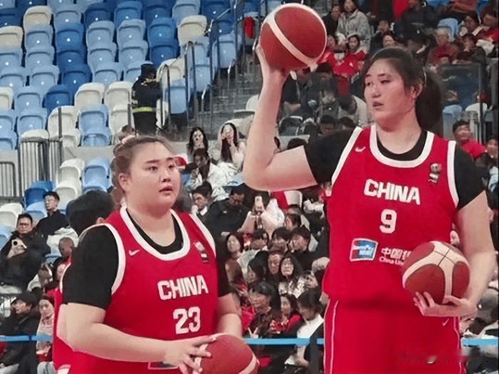6中1！女篮首发中锋多次空篮不中+场上散步，距离开国家队不远了
其实，此前宫鲁鸣