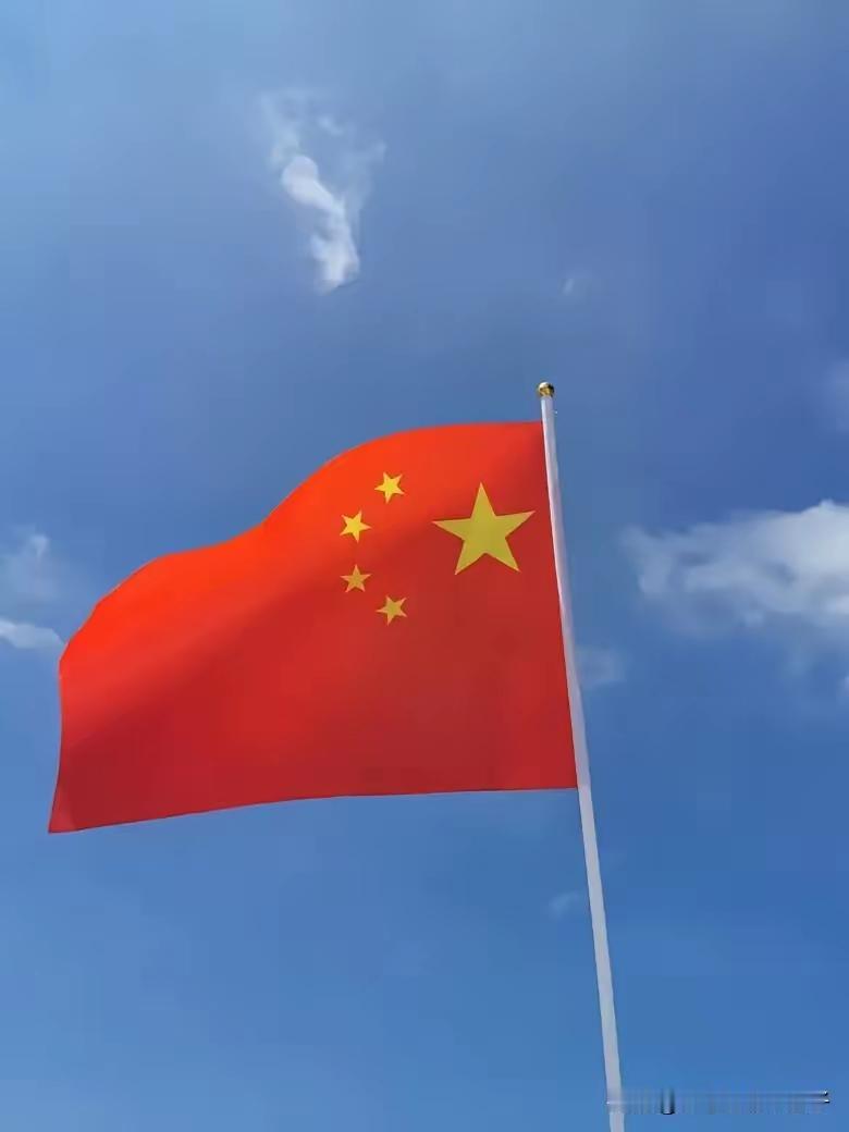 菲律宾防长特奥多罗怕是自己都没想到，话刚说出口，老天就给了个下马威。

前两天在