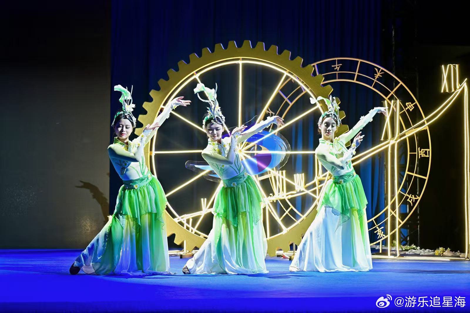 深度解读！蓝光杯为何能成为行业标杆📌 第七届中国（蓝光杯·漳州）钟表设计大赛圆