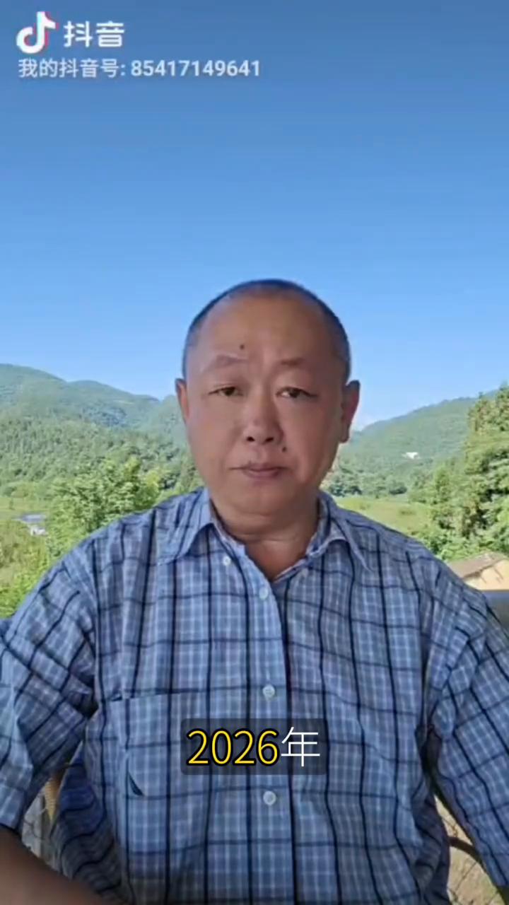 看看上海的骗子是怎么骗人的，要笑醒了。一夜之间港大直接落户在上海，现在是它的首年