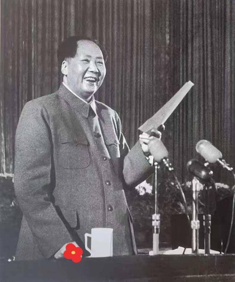 今天，毛主席诞辰132周年！让我们一起缅怀伟人
 
1893年12月26日，这位