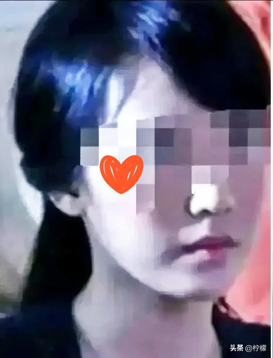 贵州，一女子跟仅认识1个月的男网友见面，不料，当她在对方家里时突然腹痛厉害。深夜