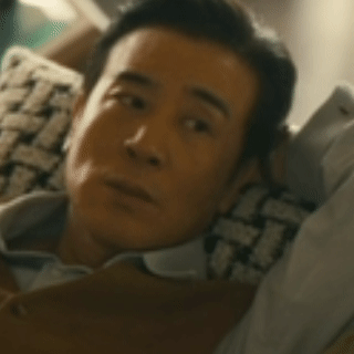 于和伟演技已进入心流 短短几场戏，于和伟用大量留白给角色积累了情绪。剧本没写的内