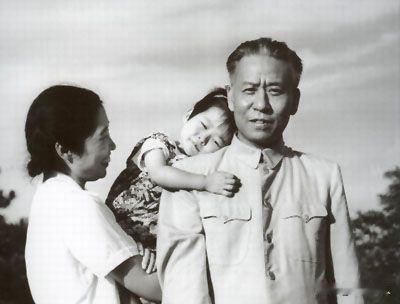 1969年，林彪下令处死王光美，并要求“立即执行”，但是当判决书呈到毛主席面前的
