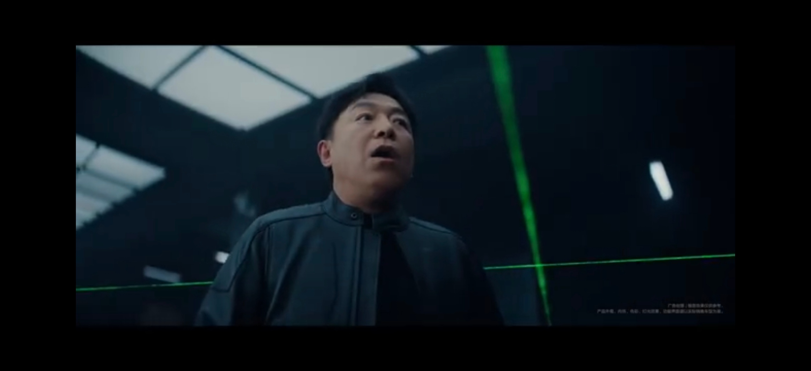 真的很喜欢看黄渤演的电影，毕竟他演绎的每个角色都很有感觉，现在又看到黄渤演特工这