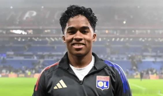 恩德里克法甲首秀当选全场最佳，加盟以来2场1球1助，按这个比例算，赛季结束金球级