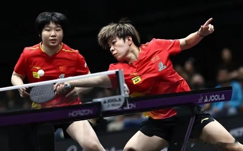 可喜可贺！国乒女双新组合王艺迪/蒯曼成功杀进决赛！美国大滿贯半决赛，王艺迪/蒯曼