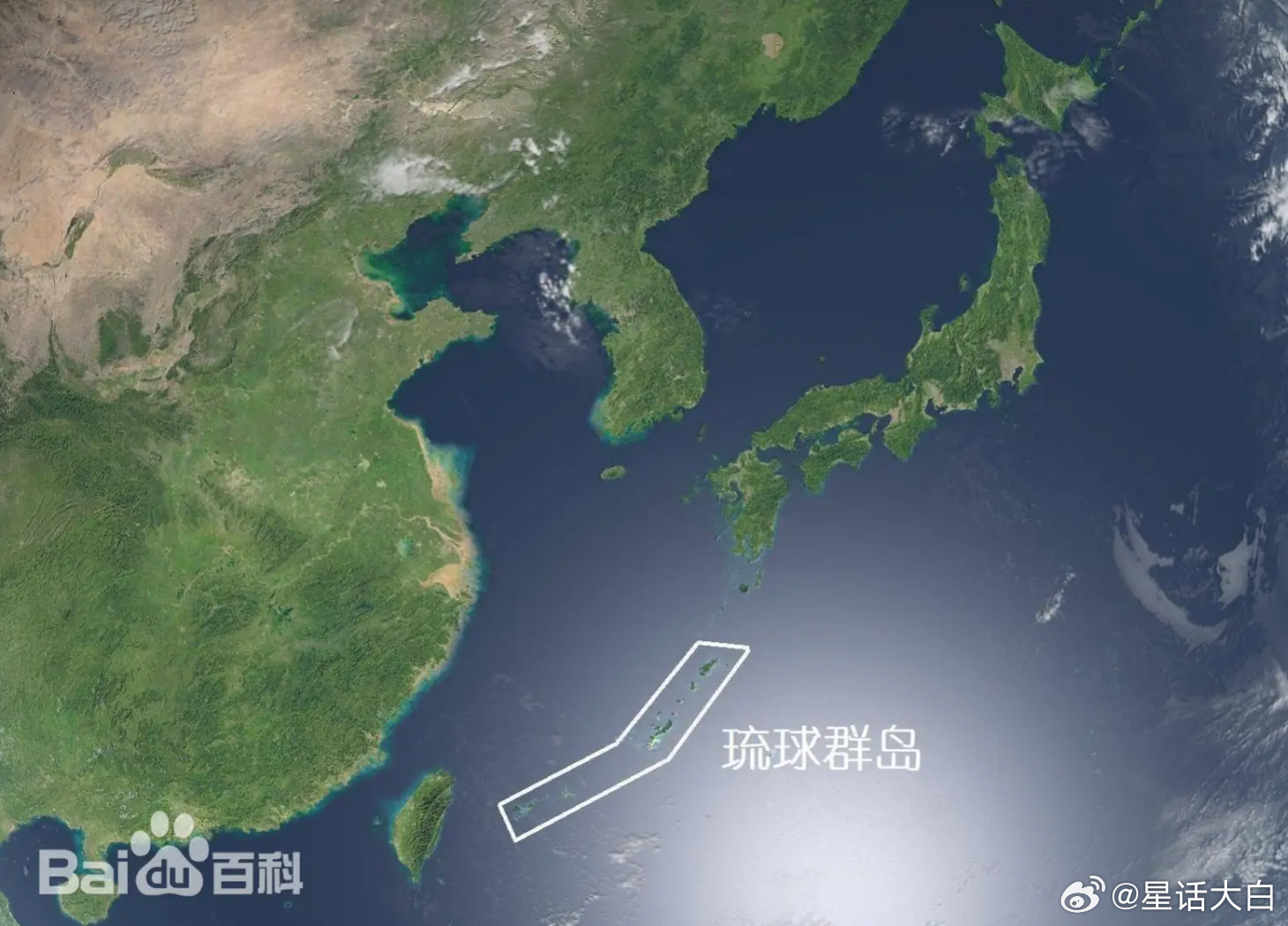 从提醒严厉角度来说，避免前往、暂勿前往、撤侨，是三个递进等级的程度。只有先提醒暂