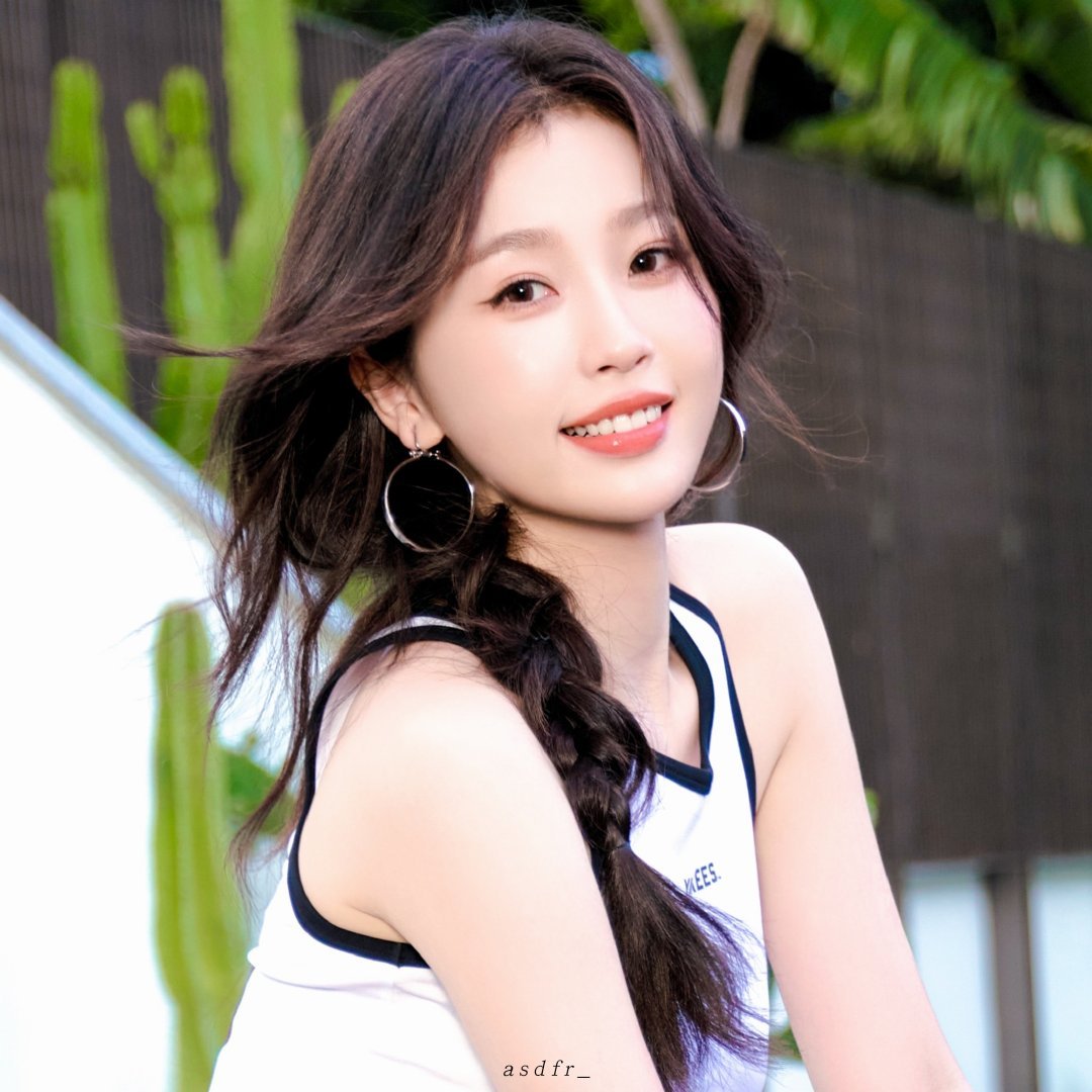 虞书欣姜暮 🐟允许你叫我甜妹 ★꒰ঌ欣欣Dollの呆萌指数100%໒꒱☆​ ​