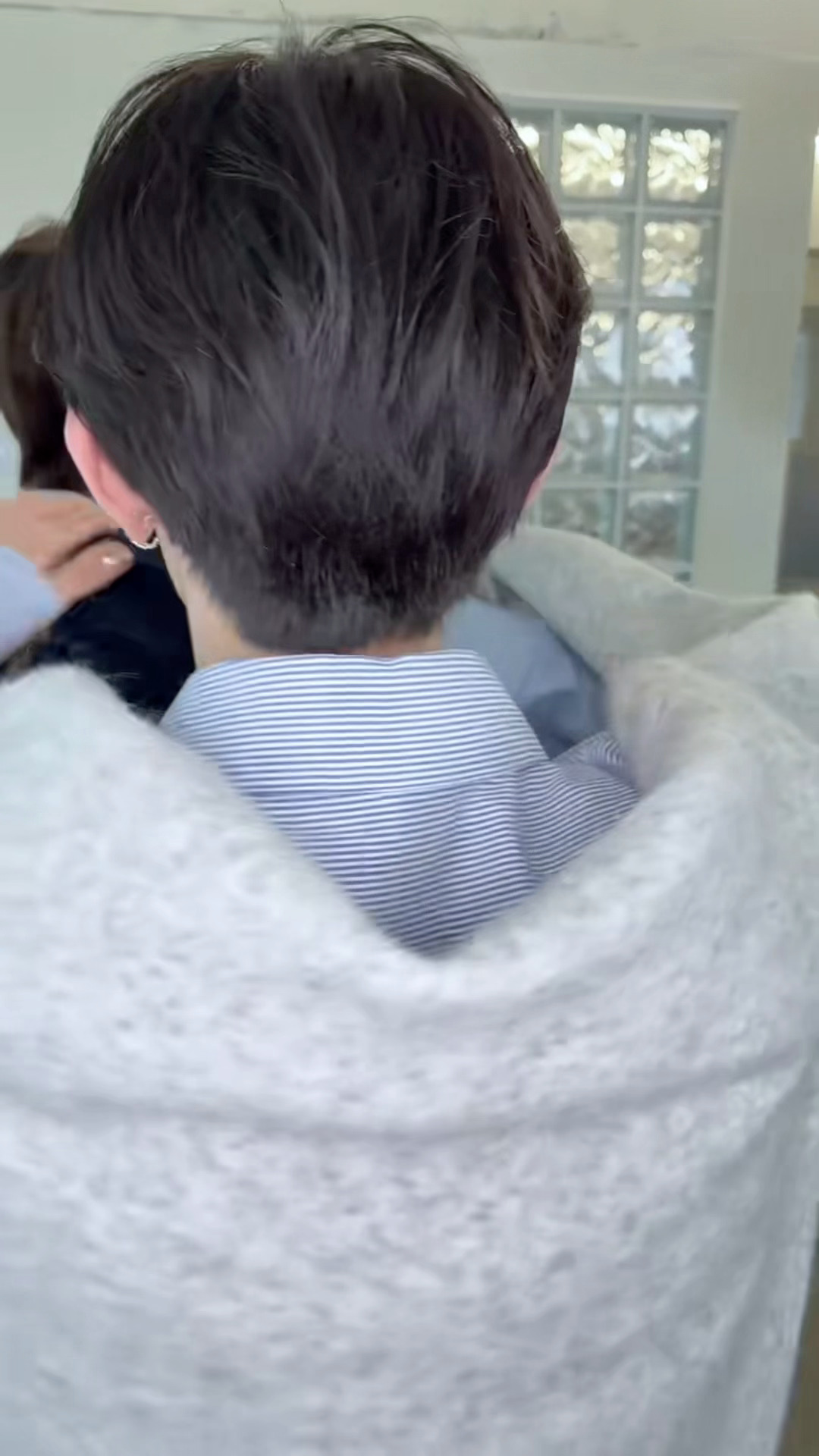 章昊章昊相关物料更新 一张帅脸出现 好嫩😍 