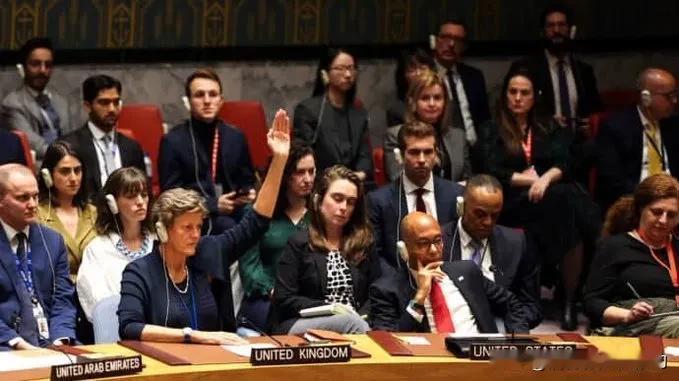 美国在俄乌战争周年日之前，秘密和俄罗斯协商出台了一份联合国决议草案，但遭到英法等