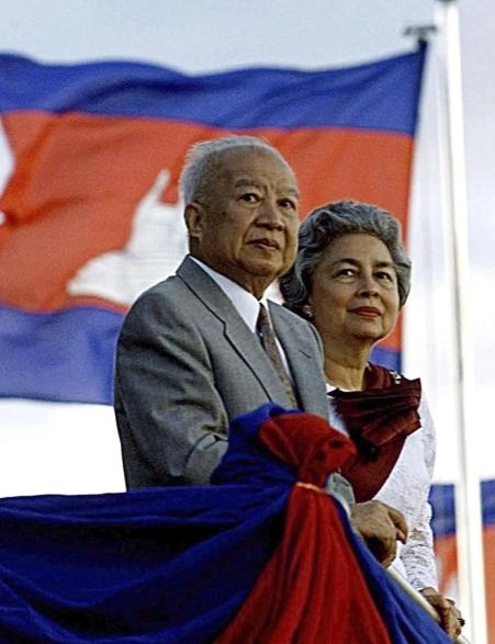 为啥今天我们对柬埔寨不再那么鼎力支持了？
 
柬埔寨和中国的关系在冷战后期非常亲