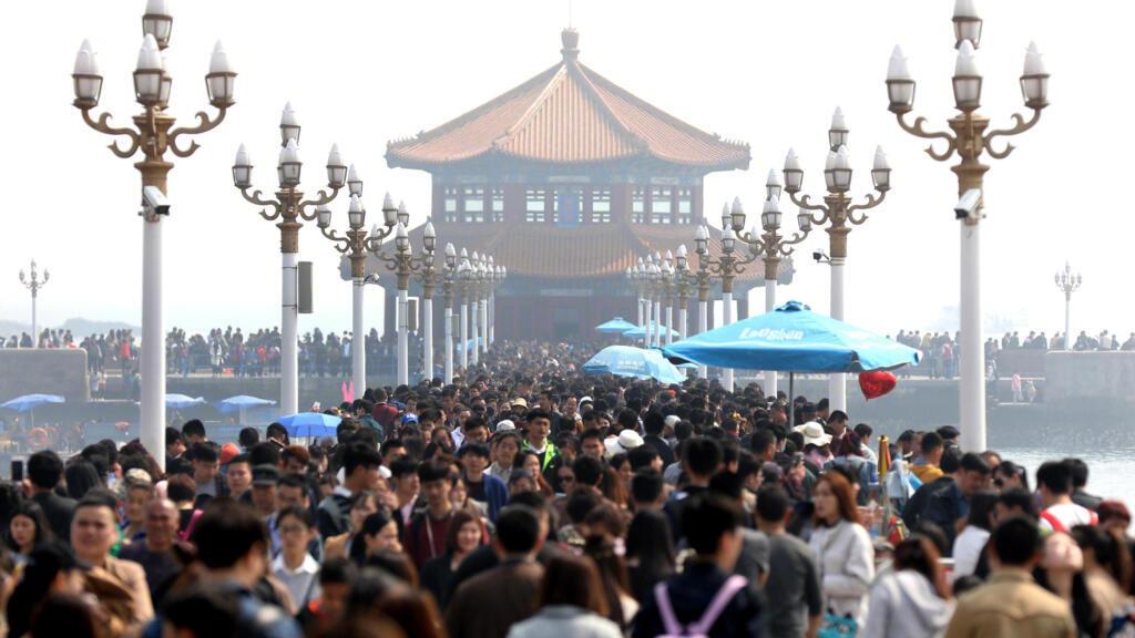 错峰两个字，是对普通人明码标价！
休十天亏八千，孩子还走不了！
谁不想错峰？问题