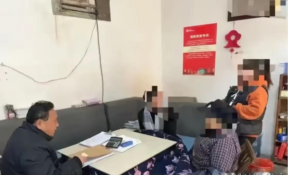 从“无罪”到判刑三年，

这个案子撕开了熟人强奸的遮羞布。

为什么她第一次不报