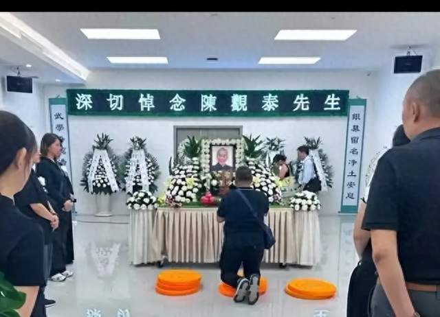 练拳闯片场发掘周星驰，晚年撒骨灰海葬