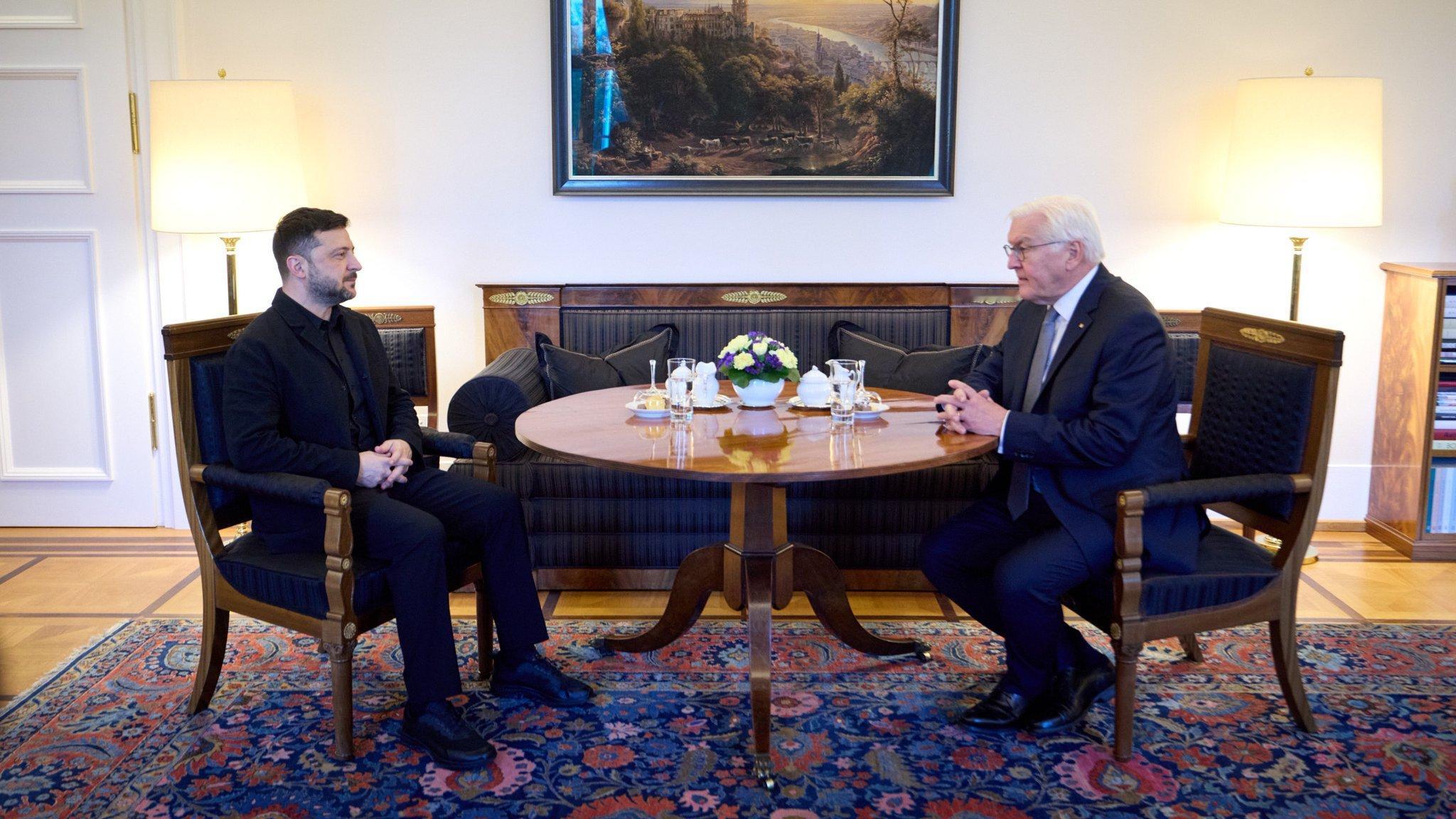 美国告诉乌克兰，若要达成和平协议，乌克兰必须从顿涅茨克地区撤军 俄乌局势 据路透