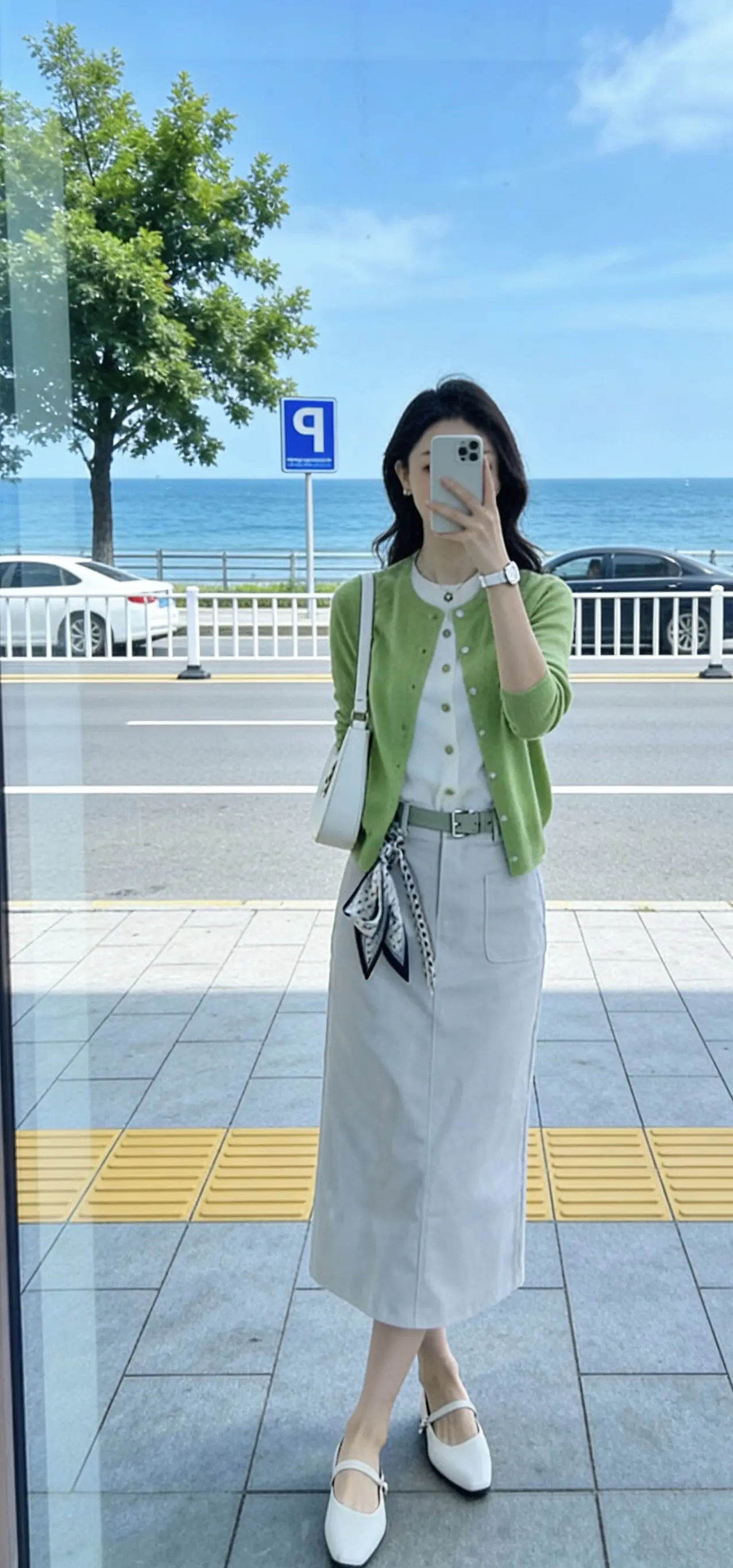 时间向左，记忆向右，我们都成了有故事的人。人生如棋，落子无悔——别回头...