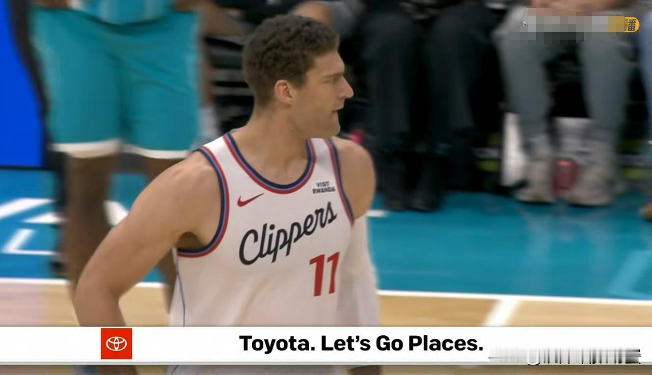 快船老将大洛佩兹终于争气了一回！今天快船在客场以131：116击败黄蜂，本场比赛