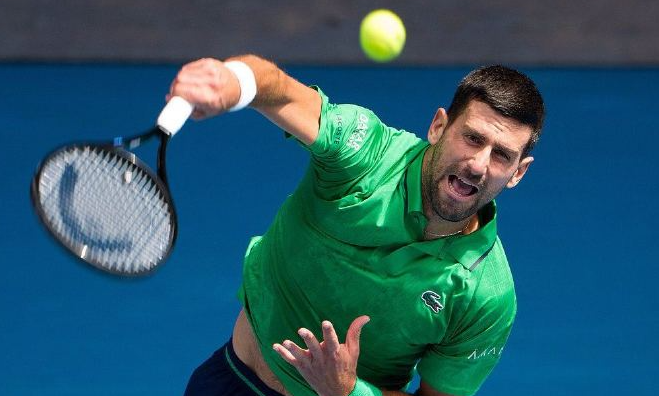 德约连续两轮收退赛礼获澳网第103胜，独居公开赛年代第一