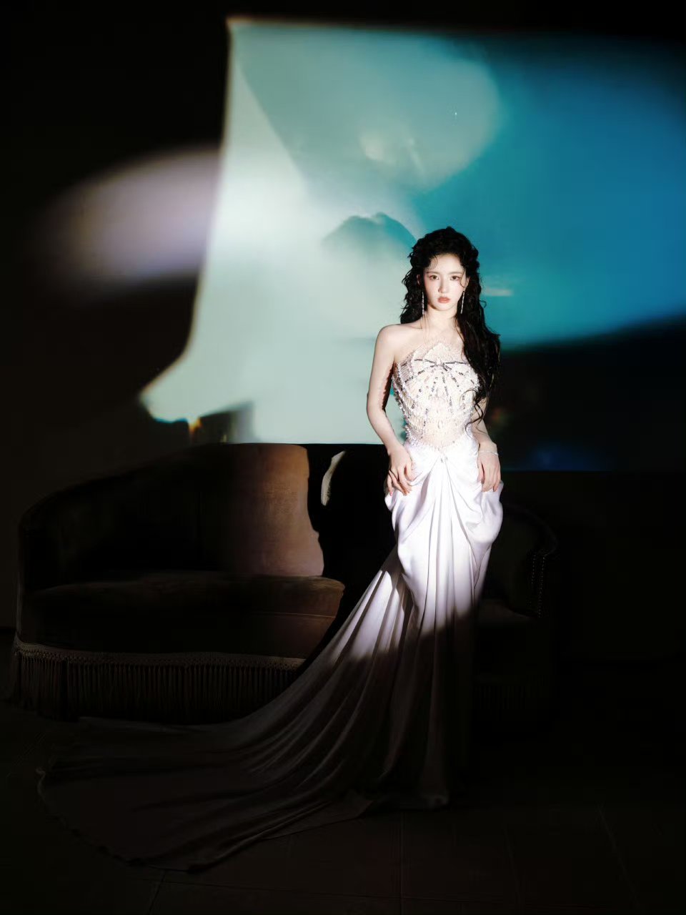 刘些宁刘些宁刘些宁