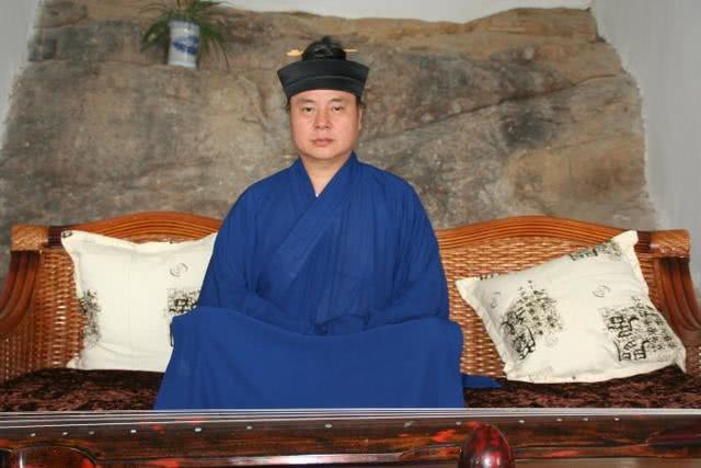 一位道长说：
当你没性欲的时候，说明你成功了一半。

反面教材就是释永信，他失败