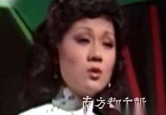 我算是看明白了，什么叫“一招鲜，吃遍天”。
叶丽仪老师那首《上海滩》，1980年
