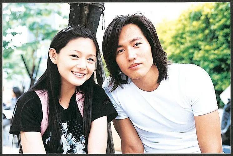 蓝正龙跟大s交往5年，分手前仔仔自己说，听到大s的脚步声都会浑身发抖。

细数一