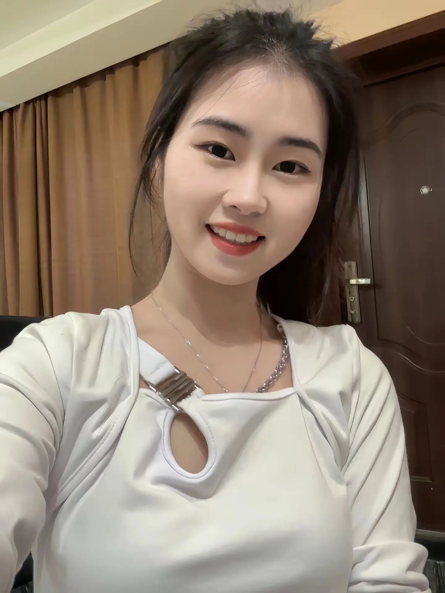 嫁到哪里不重要，嫁对人才重要，婚姻幸福的关键，从来不取决于嫁的远近，而...