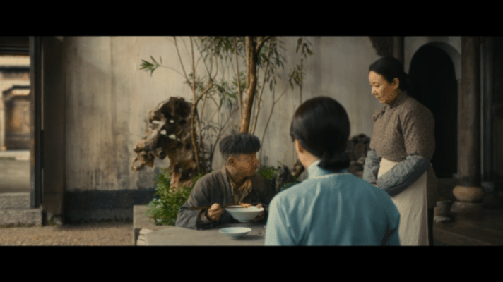 万茜人民日报撰文演员万茜在《人民日报》分享参演《八千里路云和月》的感悟。谈及饰演