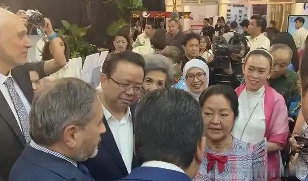不可思议！导弹刚竖起来，还没等点火，几万公里外的屏幕上，可能一个红点就亮了“目标