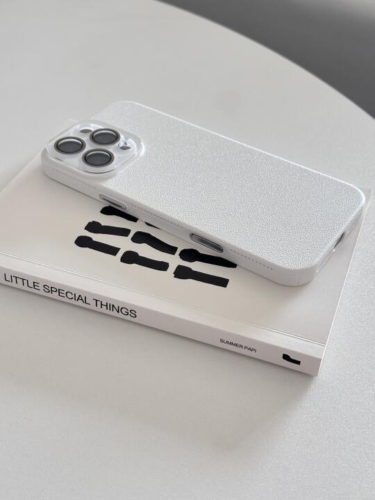 好薄好薄的壳子🤍自带镜头膜