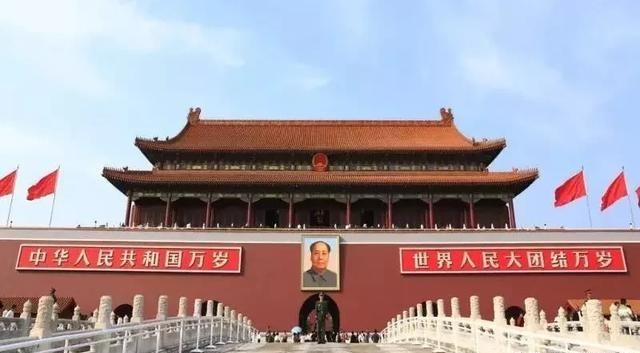 中国成为世界第一强国，这是无数中国人的伟大梦想。在一百年前这是想都不敢想的事情，