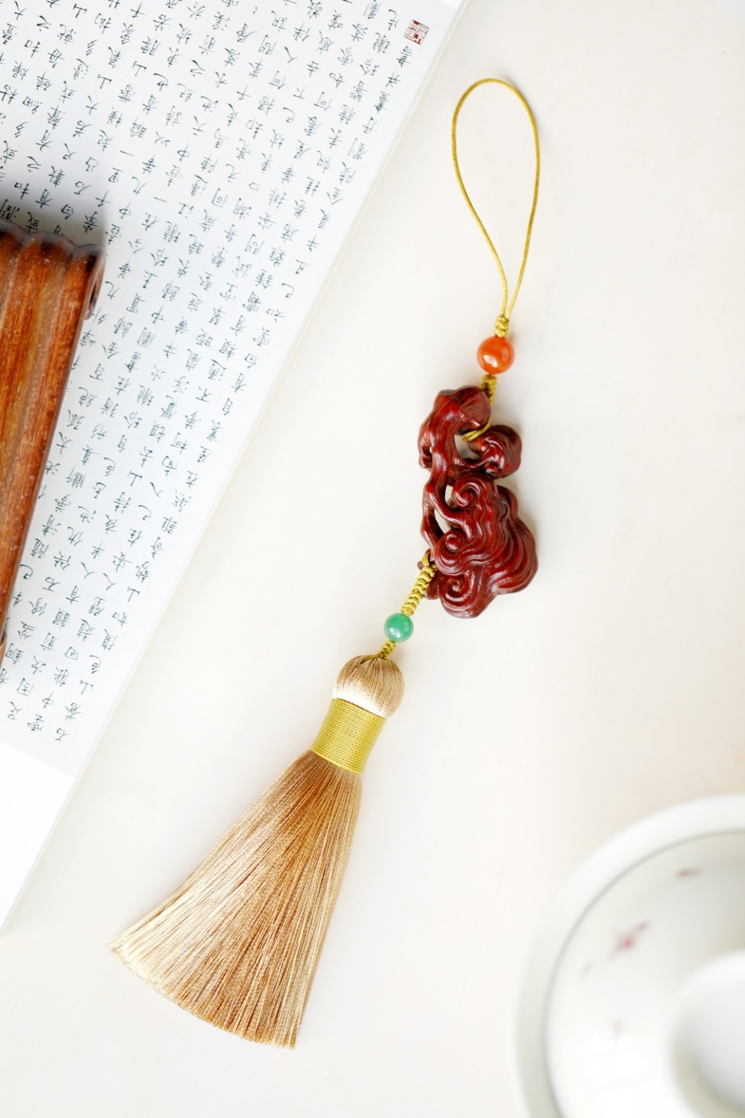 小叶紫檀【灵芝】钥匙扣 挂件紫檀木老料镂雕，灵芝数朵，象征吉庆祥和、祥瑞福祉，配