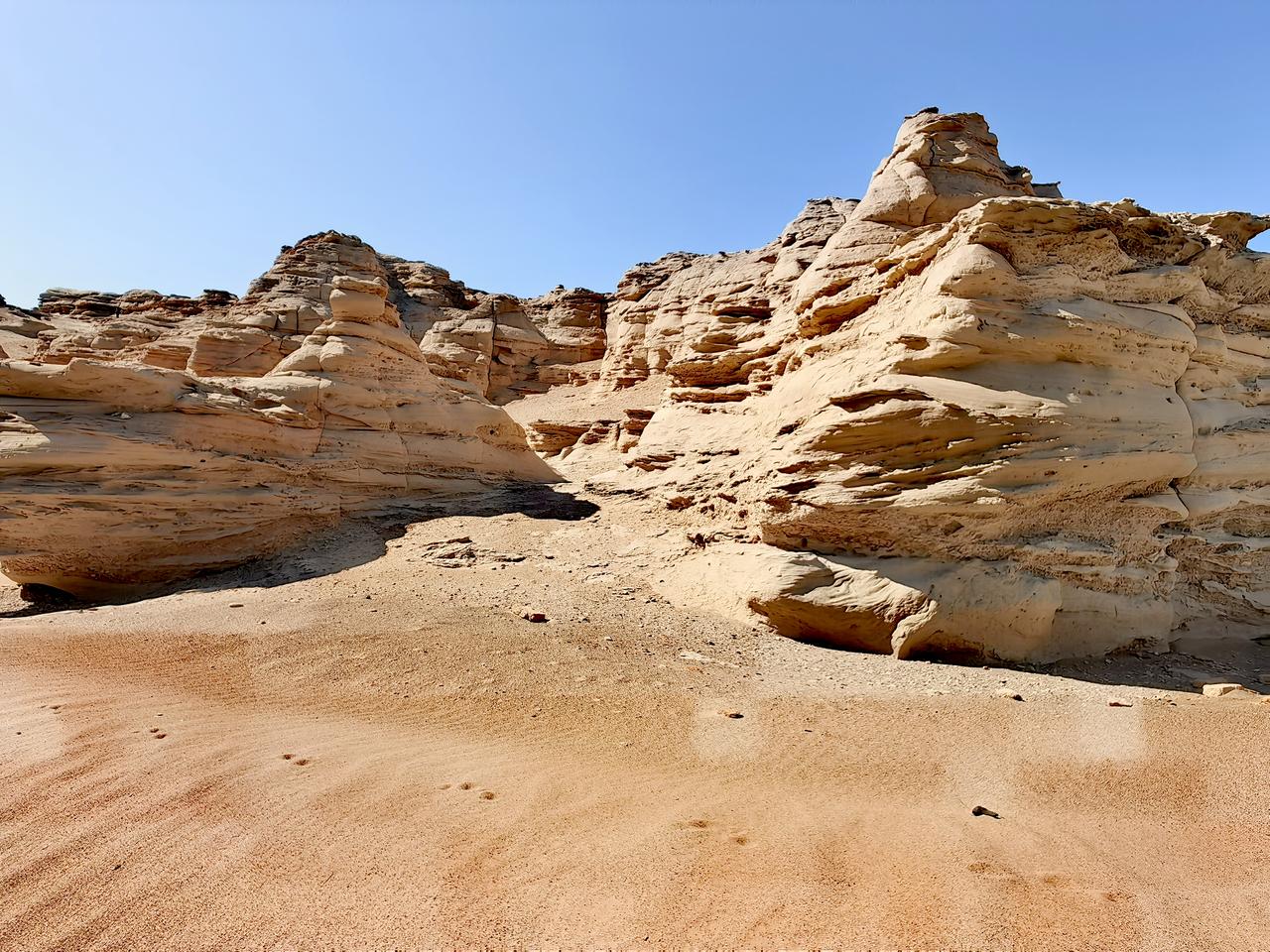 谁有沙漠照片请分享一下