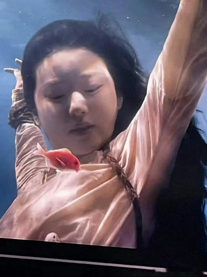 虞书欣 张昊玥 露恩包年不包养，真是耍流氓！ 