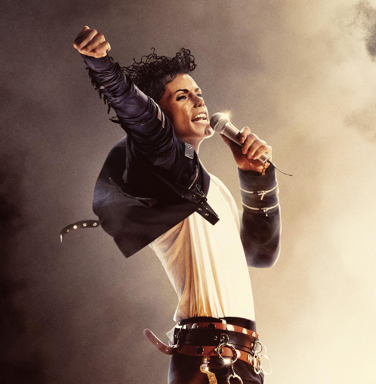 《MICHAEL》全球开画票房达2.174亿美元。成为史上传记片最大开画票房。